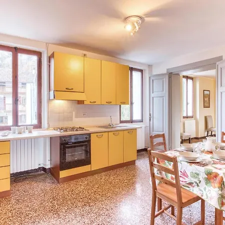 Glera Apartmán *